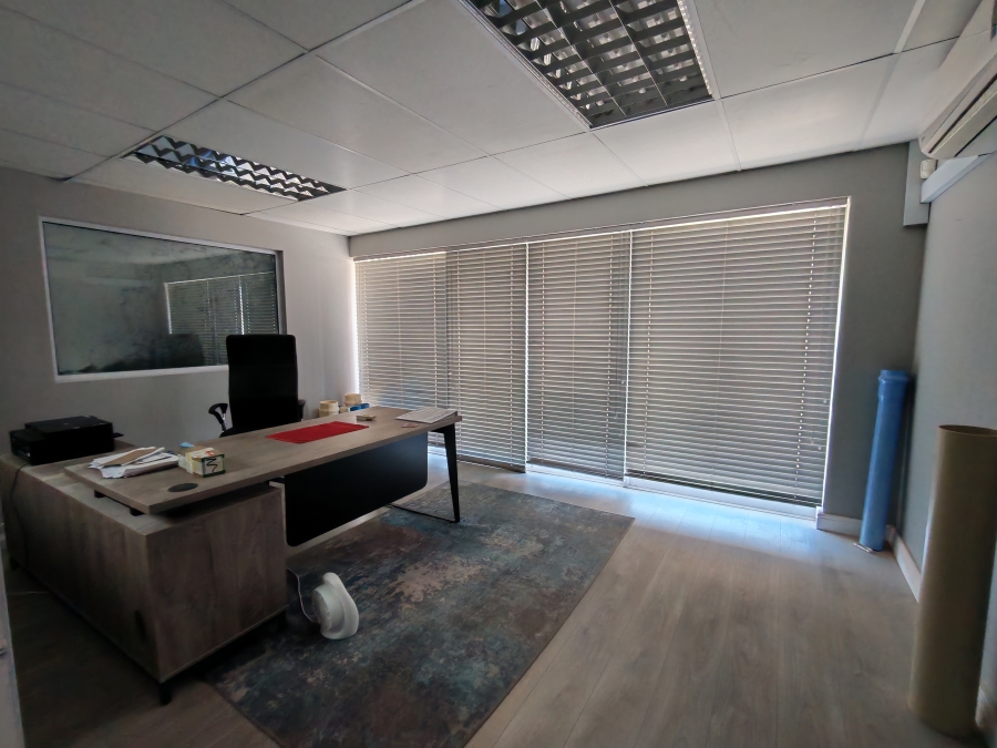 To Let Commercial Property for Rent in Asla Park Western Cape